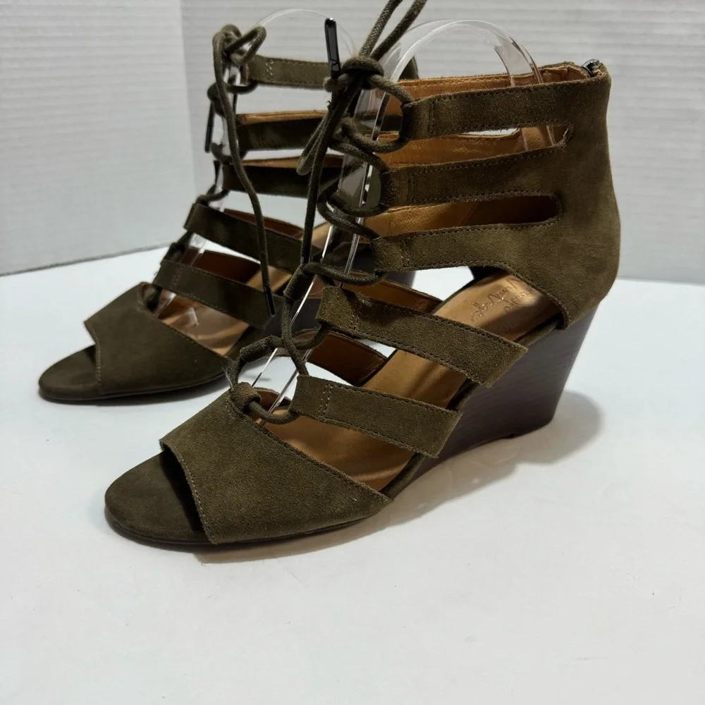 Crown Vintage Khaki‎ Wedge Sandals